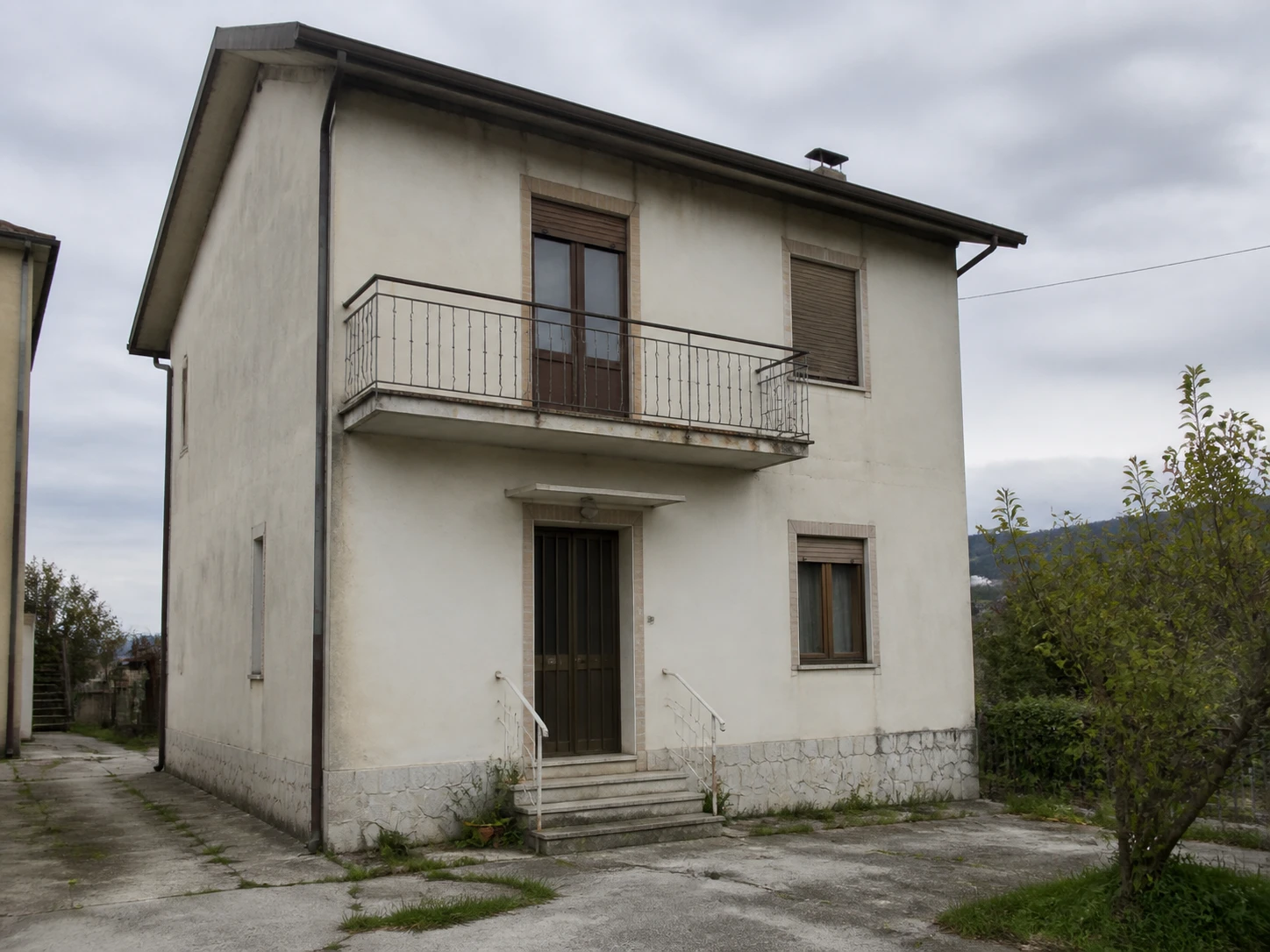 Casa a Formigine prima del ripristino della facciata