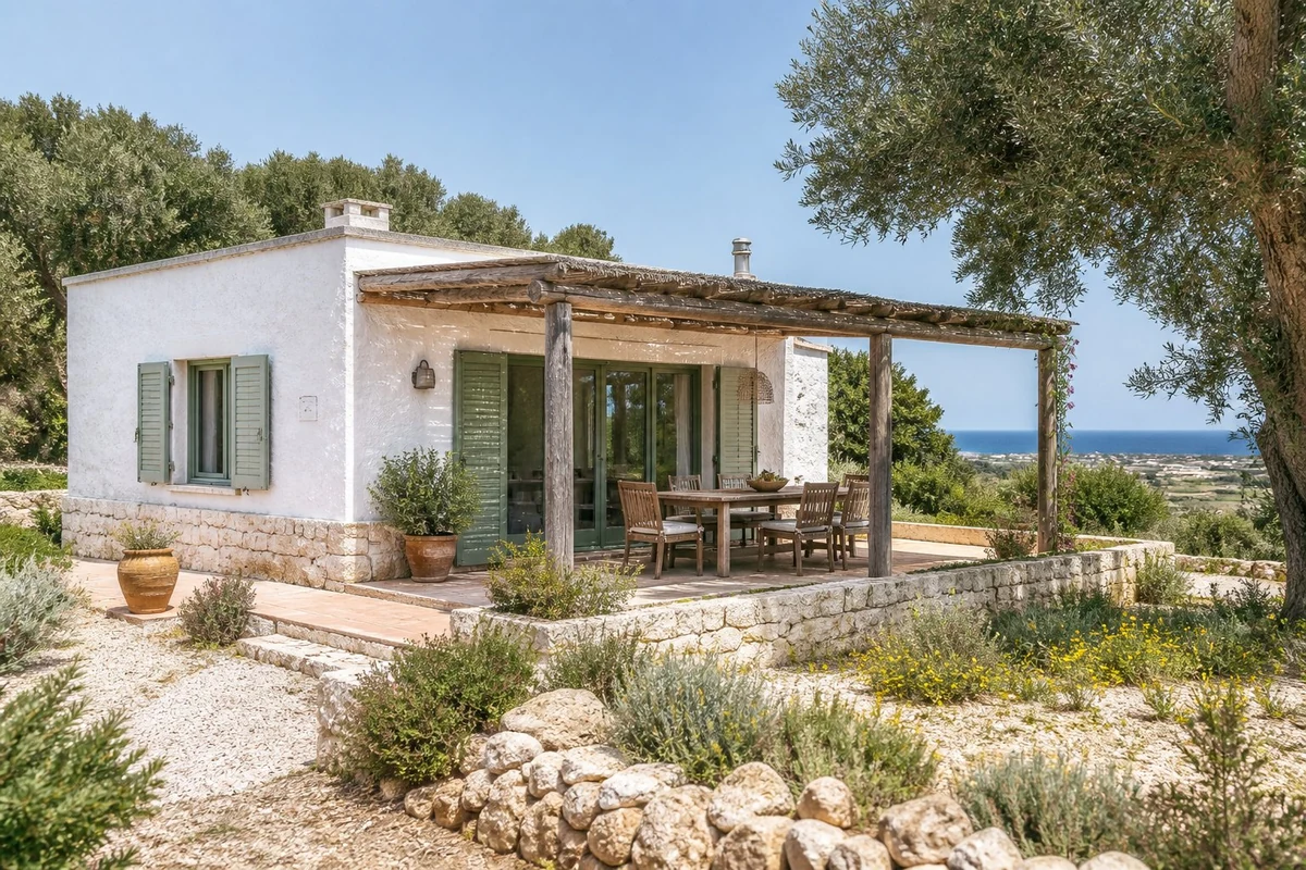 Casa Levante con pergolato e vista mare